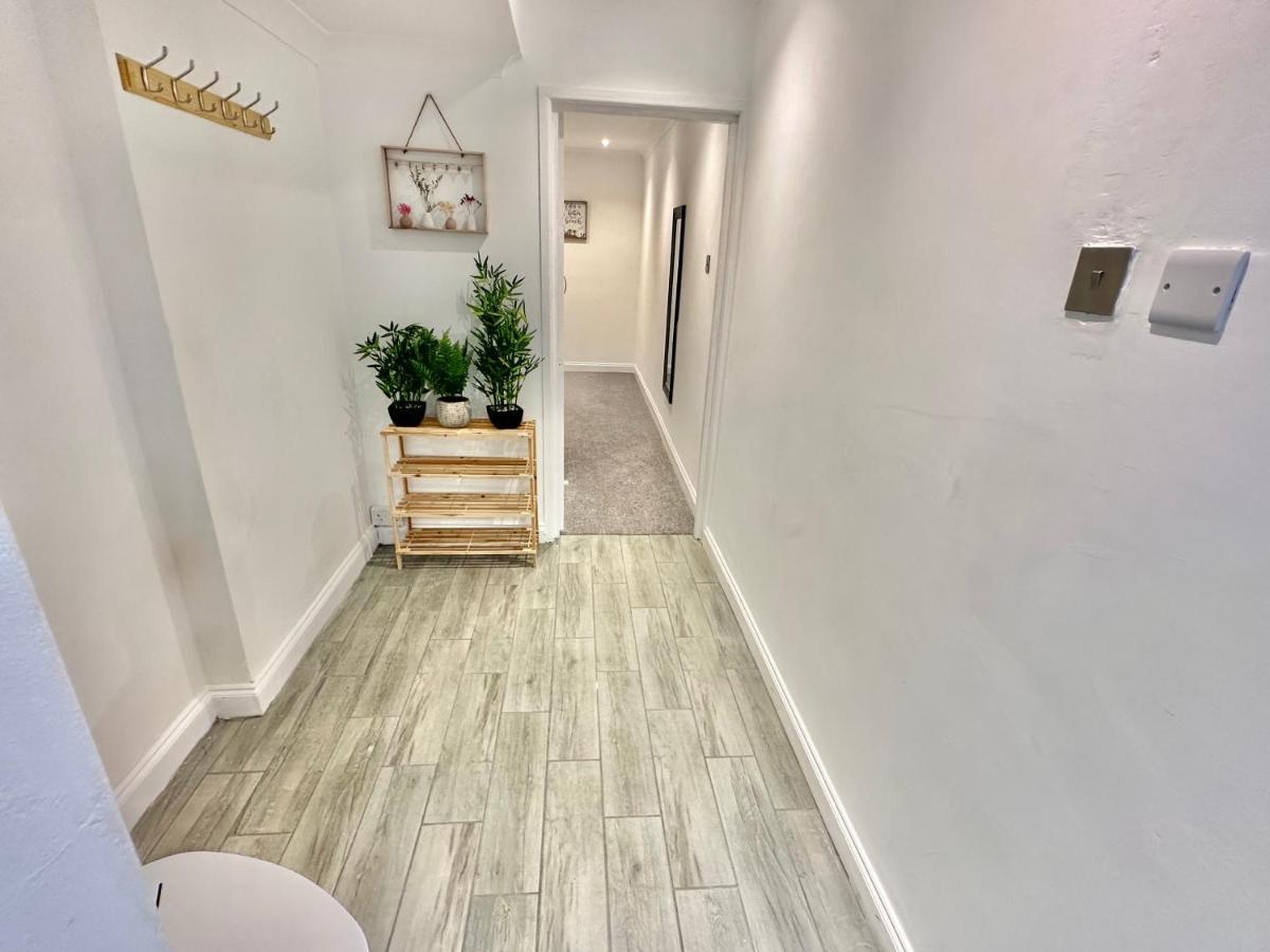 Chic Apartment In Central Bournemouth With Parking المظهر الخارجي الصورة