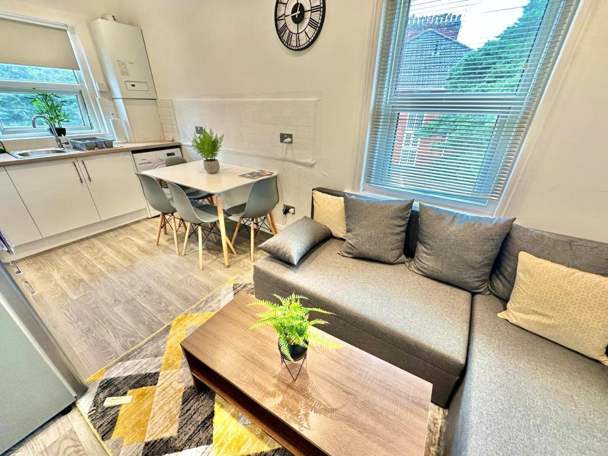 Chic Apartment In Central Bournemouth With Parking المظهر الخارجي الصورة
